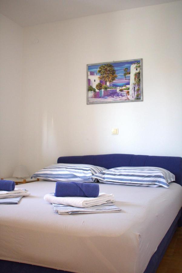 Andrea Apartments Traù Esterno foto
